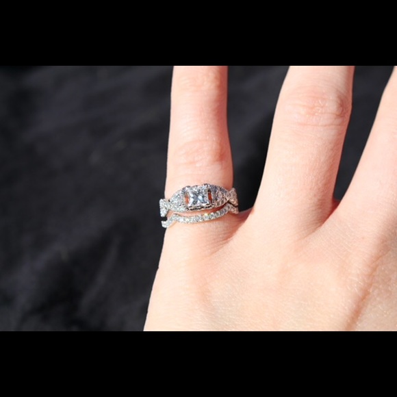 Ring - Picture 5 of 13